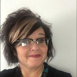 Meet your Posher, Teresa